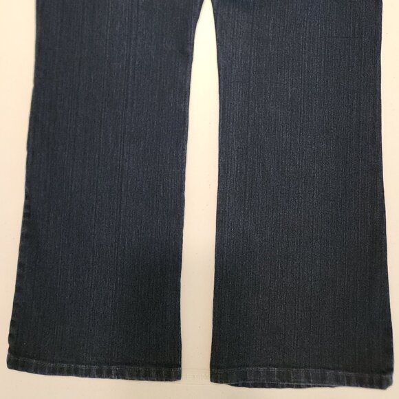 Style & Co. Women's Denim Blue Jeans Dark Wash Tummy Control Size 14 Short - Picture 5 of 16